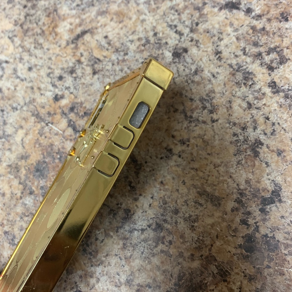 iPhone case - Picture 2 of 2